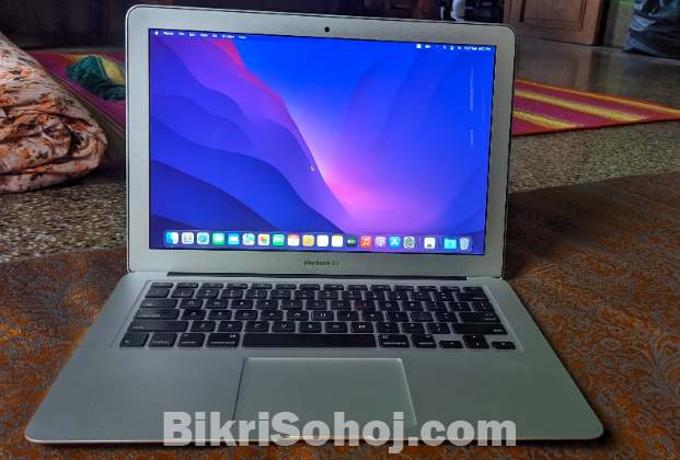 Apple Macbook Air